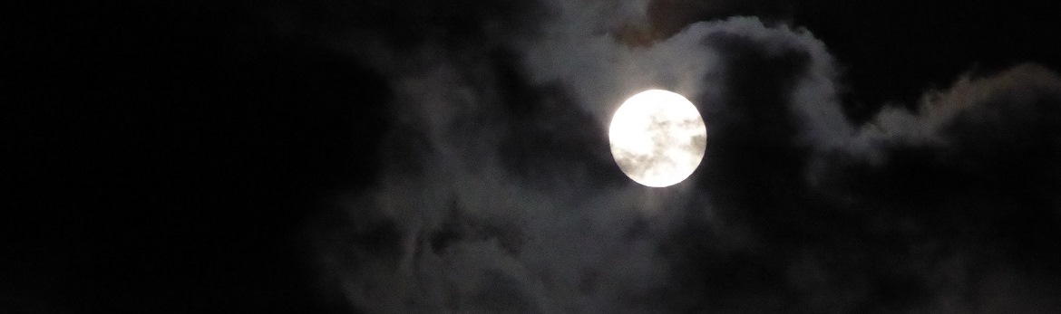 luna nuvole 2.jpg